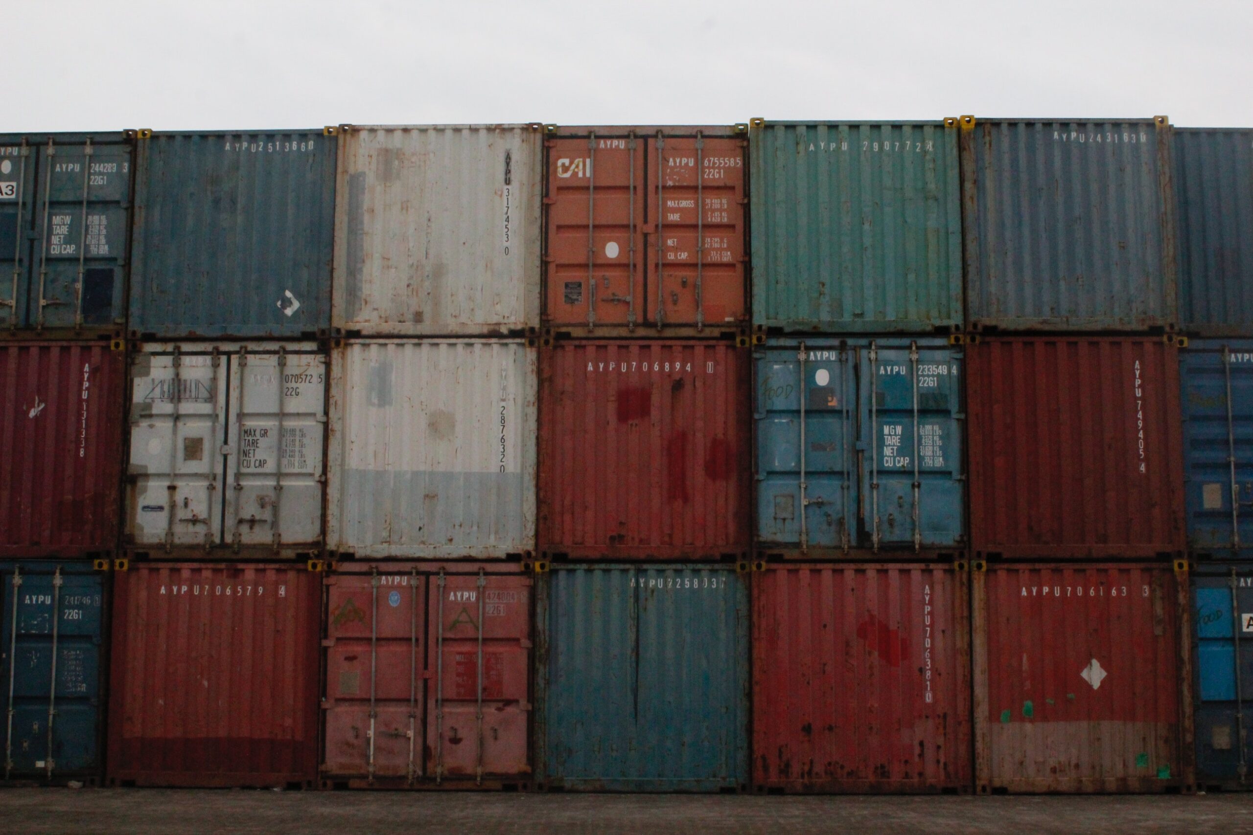 stacked shipping containers in grid is a good example of where traceability enables data